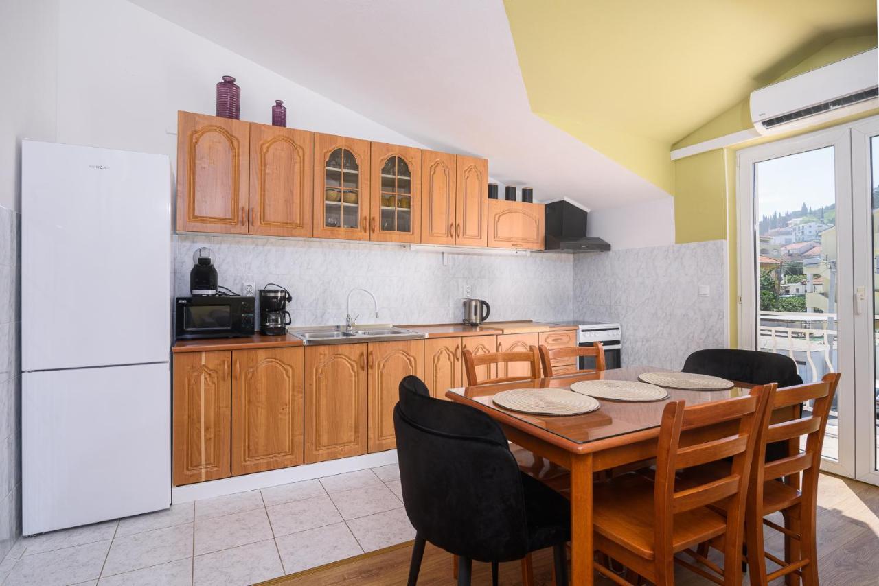 Vikeli Apartment Trogir Ngoại thất bức ảnh