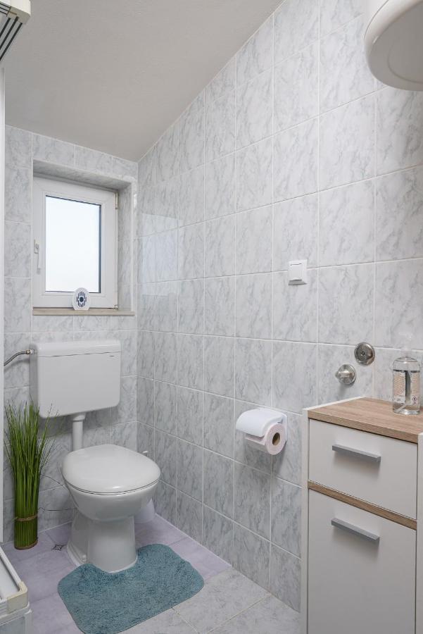 Vikeli Apartment Trogir Ngoại thất bức ảnh