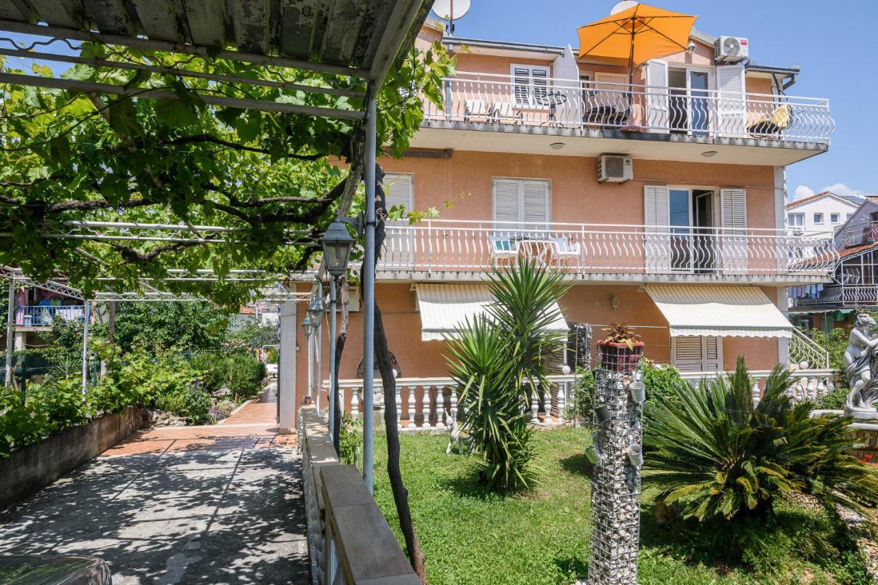 Vikeli Apartment Trogir Ngoại thất bức ảnh