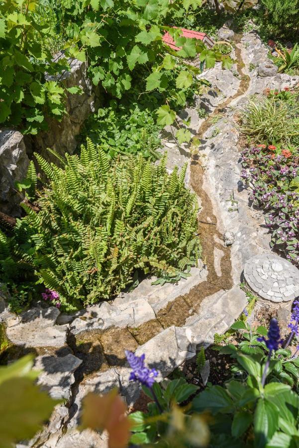 Vikeli Apartment Trogir Ngoại thất bức ảnh